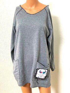 Southern Roots Apparel Women’s S/M Gray Distressed Knit Tunic Sweater Pockets
